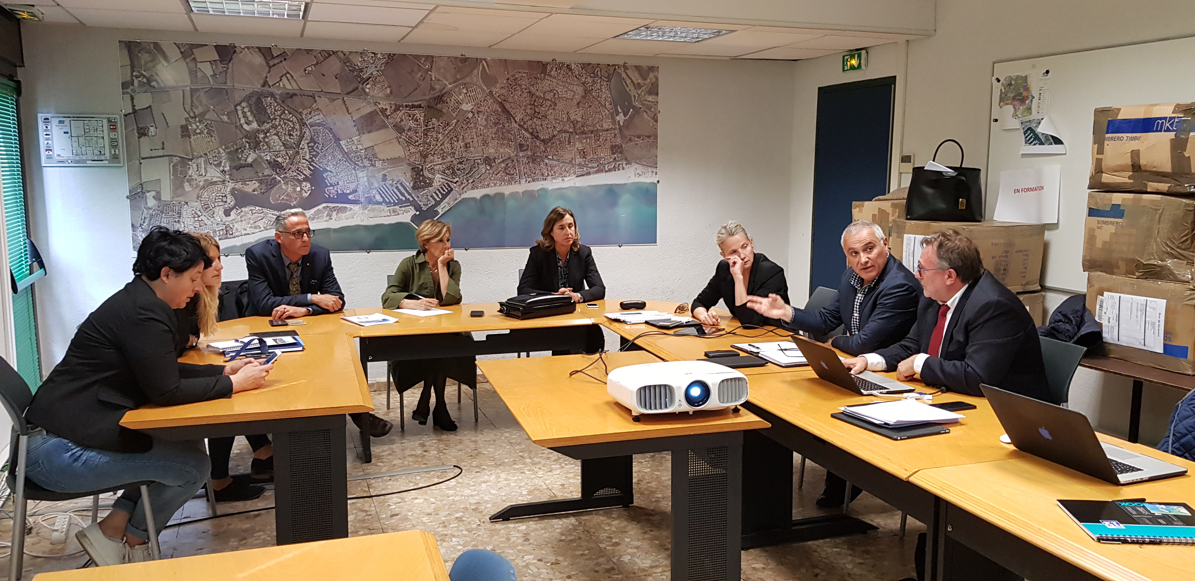 Reunion De Travail Sur Le Grand Stade Bleu Nautique De Saint Cyprien Sud Roussillon Projets Odyssea